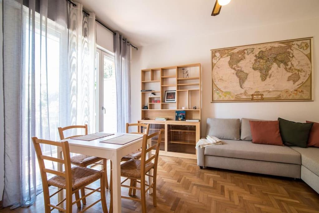 Enjoy Home - Bilocale Sulle Riviere A Due Passi Dalla Specola بادوفا المظهر الخارجي الصورة