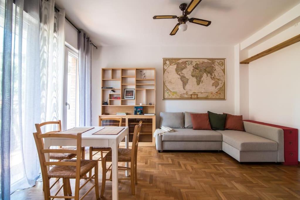Enjoy Home - Bilocale Sulle Riviere A Due Passi Dalla Specola بادوفا المظهر الخارجي الصورة